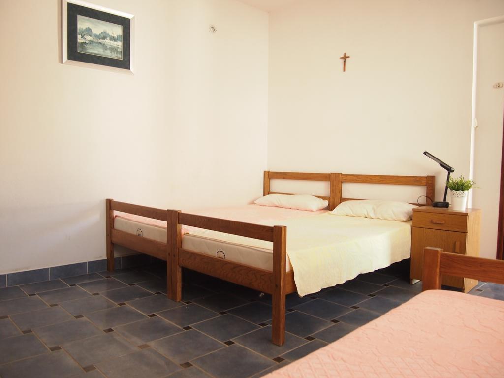 Bunari Apartments Tribalj Exterior foto
